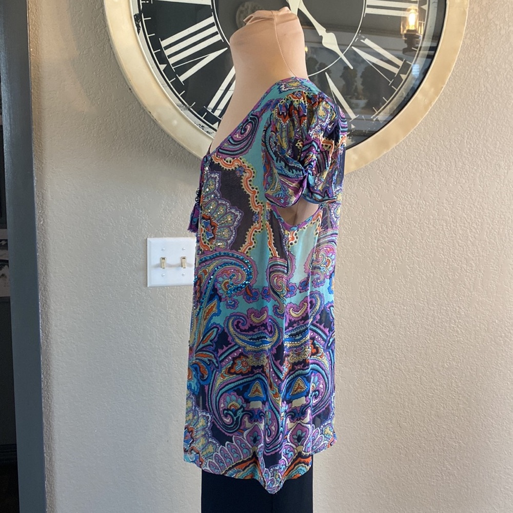 NWOT Bila sheer BoHo top with sparkle accents. - Picture 5 of 5
